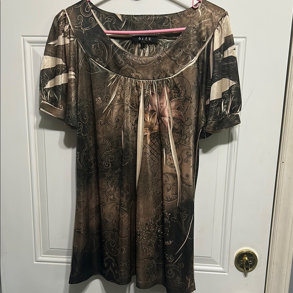 Brown and Black Graphic Relaxed Blouse& new Coco socks